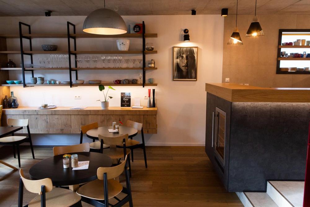 Vigeo Lounge B&B Coffee Bojnice Dış mekan fotoğraf