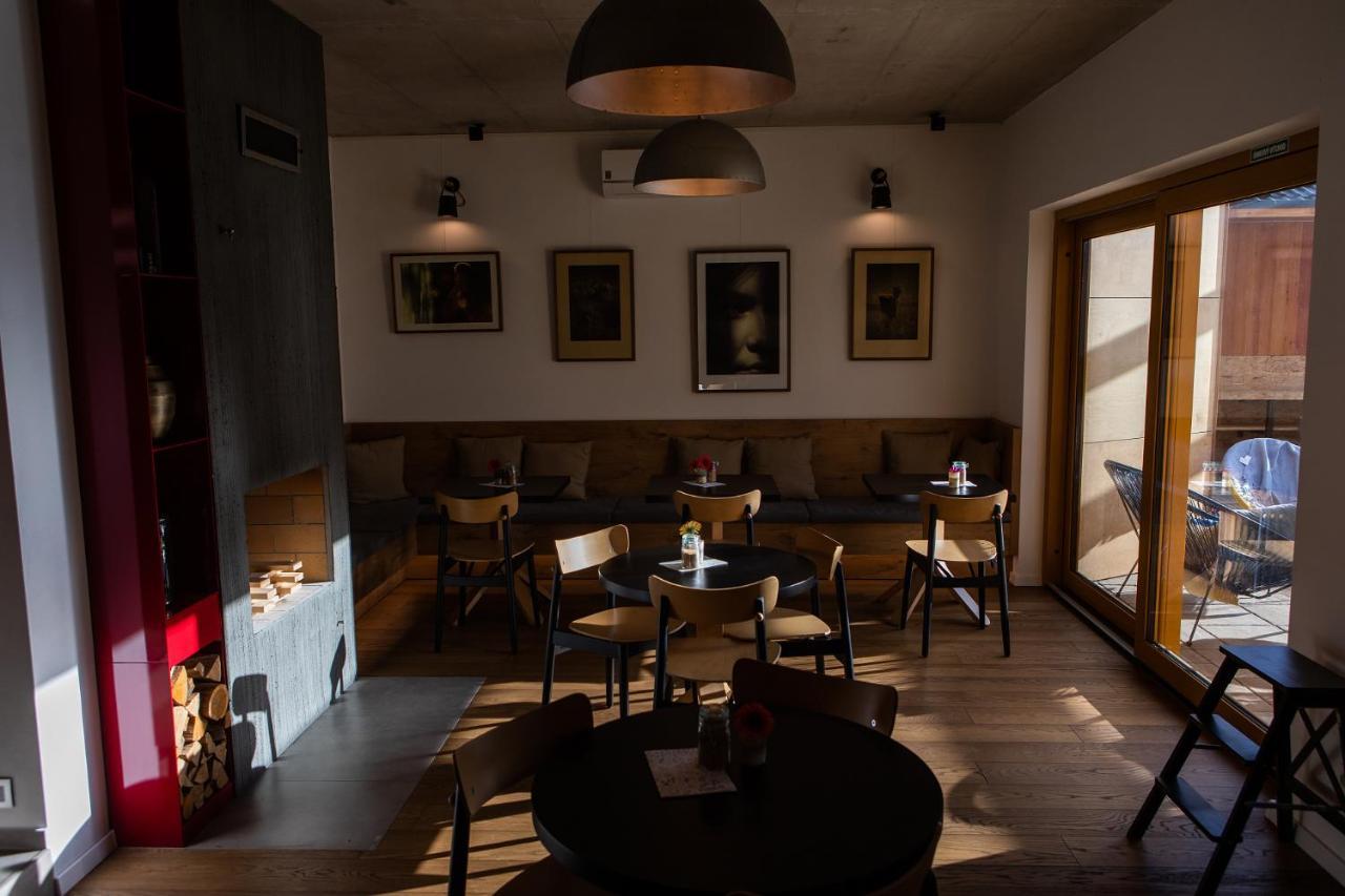 Vigeo Lounge B&B Coffee Bojnice Dış mekan fotoğraf